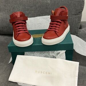 Buscemi 100MM toddler sneaker in passion/white size 27